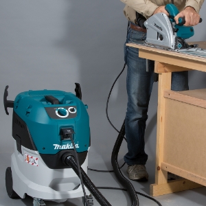 Makita VC4210L Absauggerät 1.200 W • 250 mbar • 42 l • L