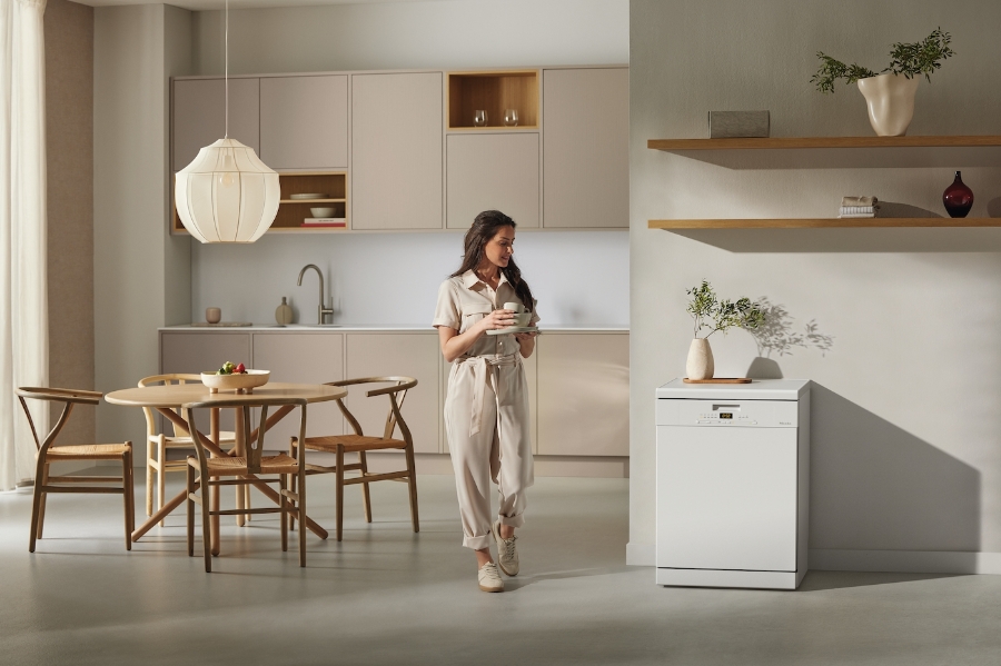 Miele G 5611 SC Geschirrspüler Stand 60 cm Brillantweiß mit Besteckschublade