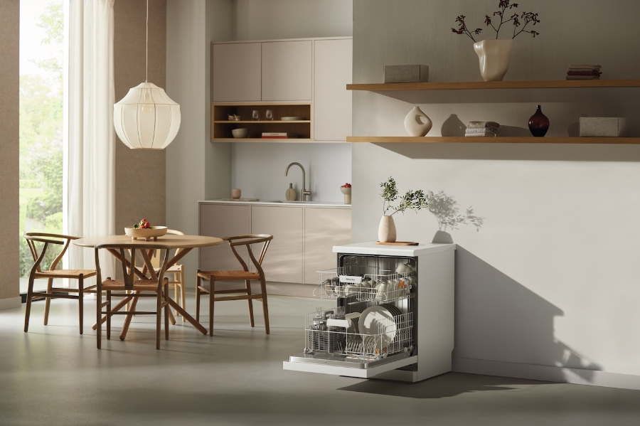 Miele G 5811 Standgerät/Brillantweiß Geschirrspülautomat 